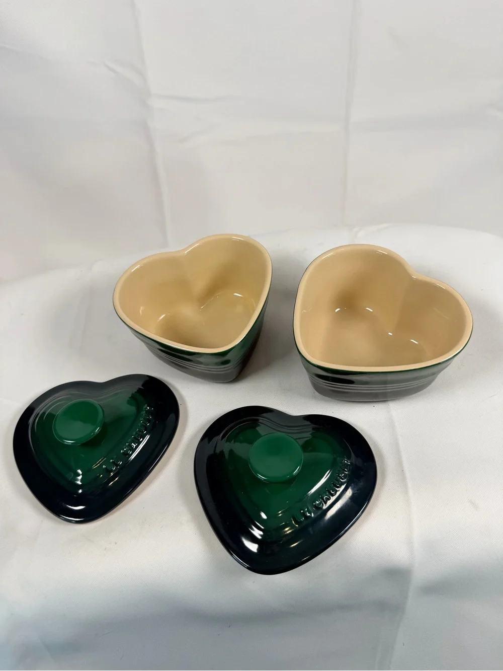 LE CREUSET Set of 2 Mini Dishes Heart Shape Bakeware Lids Cocotte Style Green